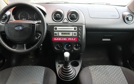 Ford Fiesta, 2003 год, 389 000 рублей, 6 фотография