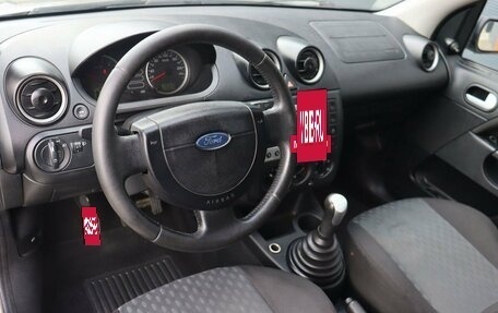 Ford Fiesta, 2003 год, 389 000 рублей, 5 фотография