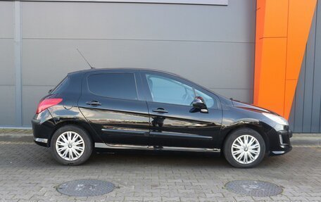 Peugeot 308 II, 2011 год, 699 000 рублей, 3 фотография
