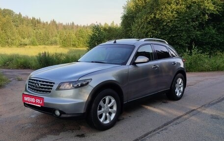Infiniti FX I, 2004 год, 800 000 рублей, 5 фотография