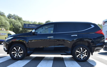 Mitsubishi Pajero Sport III рестайлинг, 2018 год, 2 990 000 рублей, 4 фотография