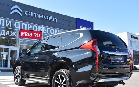 Mitsubishi Pajero Sport III рестайлинг, 2018 год, 2 990 000 рублей, 5 фотография