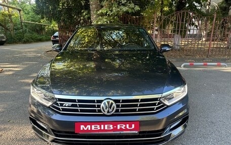 Volkswagen Passat B8 рестайлинг, 2019 год, 2 600 000 рублей, 2 фотография