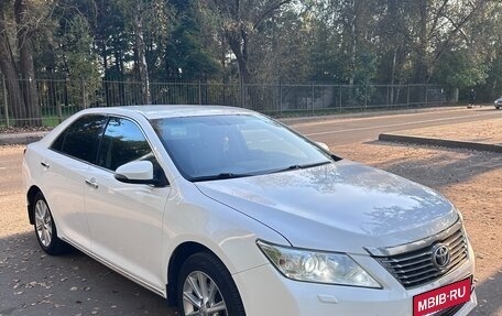 Toyota Camry, 2014 год, 1 300 000 рублей, 3 фотография