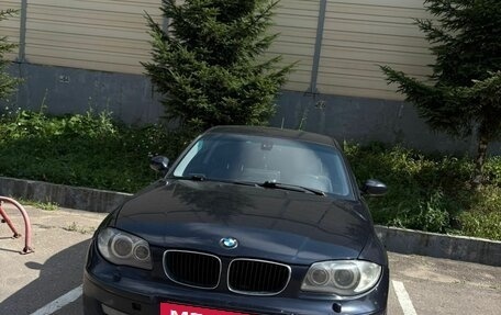 BMW 1 серия, 2008 год, 750 000 рублей, 3 фотография