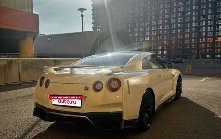 Nissan GT-R, 2017 год, 10 000 000 рублей, 2 фотография