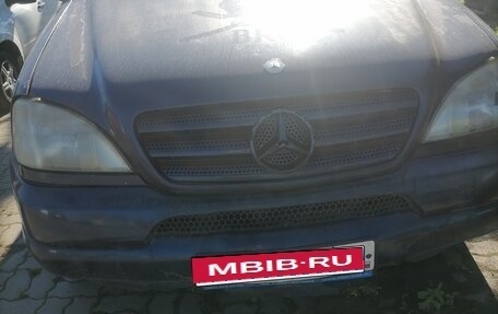 Mercedes-Benz M-Класс, 1998 год, 420 000 рублей, 1 фотография