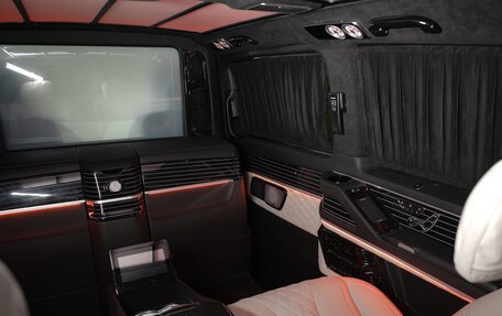 Mercedes-Benz V-Класс, 2024 год, 30 000 000 рублей, 8 фотография