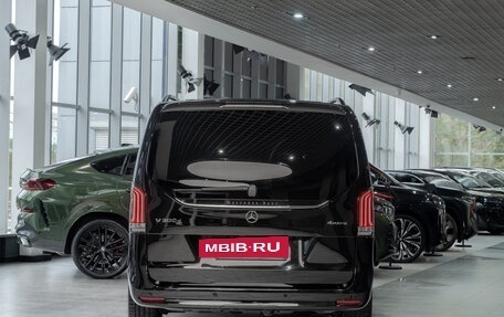 Mercedes-Benz V-Класс, 2024 год, 30 000 000 рублей, 7 фотография
