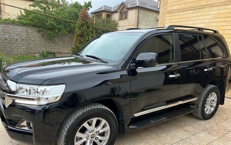 Toyota Land Cruiser 200, 2016 год, 6 000 000 рублей, 3 фотография