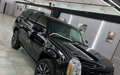Cadillac Escalade III, 2008 год, 2 100 000 рублей, 2 фотография