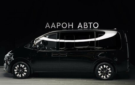 Hyundai Staria, 2024 год, 6 890 000 рублей, 2 фотография