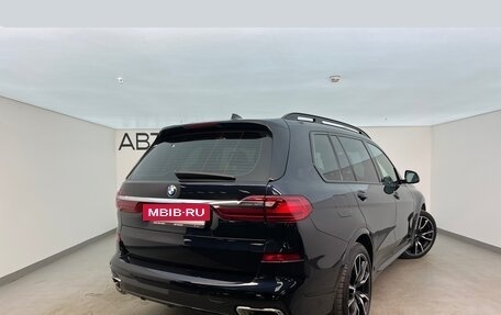 BMW X7, 2022 год, 9 790 000 рублей, 2 фотография