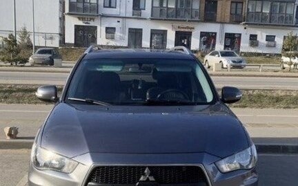 Mitsubishi Outlander III рестайлинг 3, 2010 год, 1 150 000 рублей, 2 фотография