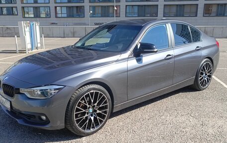 BMW 3 серия, 2018 год, 1 999 000 рублей, 4 фотография