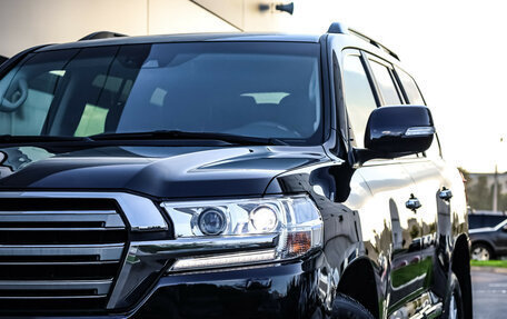 Toyota Land Cruiser 200, 2018 год, 7 999 000 рублей, 2 фотография