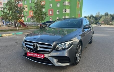 Mercedes-Benz E-Класс, 2020 год, 4 100 000 рублей, 2 фотография