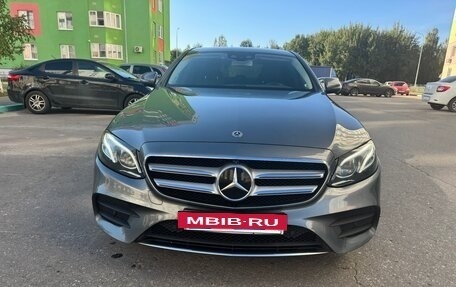 Mercedes-Benz E-Класс, 2020 год, 4 100 000 рублей, 3 фотография