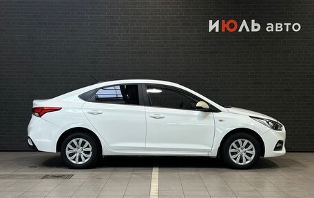 Hyundai Solaris II рестайлинг, 2018 год, 940 000 рублей, 4 фотография