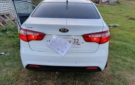 KIA Rio III рестайлинг, 2012 год, 600 000 рублей, 3 фотография