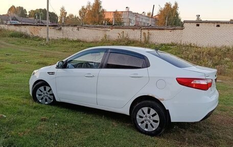 KIA Rio III рестайлинг, 2012 год, 600 000 рублей, 2 фотография