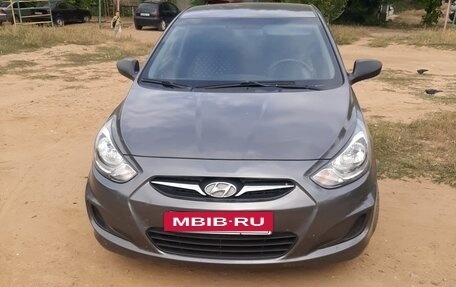 Hyundai Solaris II рестайлинг, 2013 год, 709 000 рублей, 2 фотография