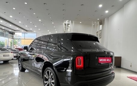 Rolls-Royce Cullinan, 2023 год, 36 710 680 рублей, 3 фотография