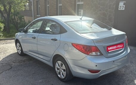 Hyundai Solaris II рестайлинг, 2012 год, 675 000 рублей, 5 фотография