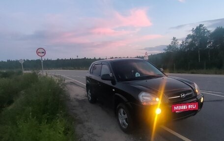 Hyundai Tucson III, 2008 год, 700 000 рублей, 2 фотография