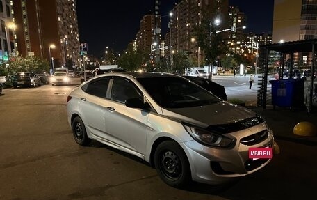Hyundai Solaris II рестайлинг, 2012 год, 650 000 рублей, 2 фотография