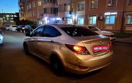 Hyundai Solaris II рестайлинг, 2012 год, 650 000 рублей, 8 фотография