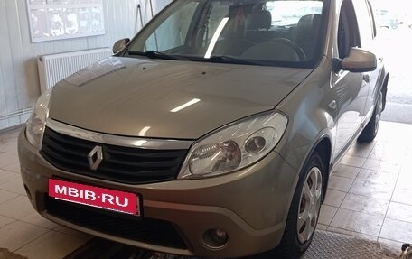 Renault Sandero I, 2011 год, 450 000 рублей, 2 фотография