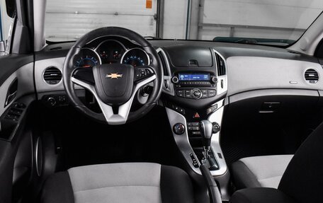 Chevrolet Cruze II, 2012 год, 780 000 рублей, 6 фотография