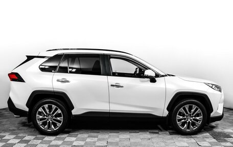 Toyota RAV4, 2020 год, 3 280 000 рублей, 4 фотография