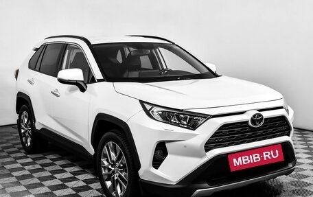 Toyota RAV4, 2020 год, 3 280 000 рублей, 3 фотография