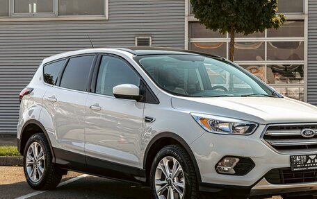 Ford Escape III, 2018 год, 1 495 000 рублей, 7 фотография