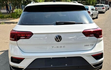 Volkswagen T-Roc I, 2022 год, 1 699 000 рублей, 5 фотография
