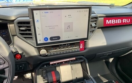 Toyota Sequoia, 2025 год, 13 590 000 рублей, 17 фотография