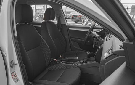 Skoda Octavia, 2018 год, 1 260 000 рублей, 8 фотография