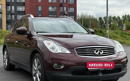 Infiniti QX50 I рестайлинг, 2014 год, 2 200 000 рублей, 2 фотография
