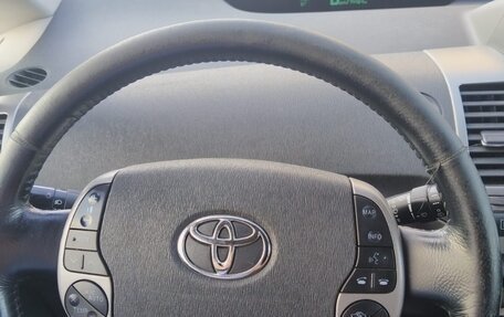 Toyota Prius, 2008 год, 770 000 рублей, 8 фотография