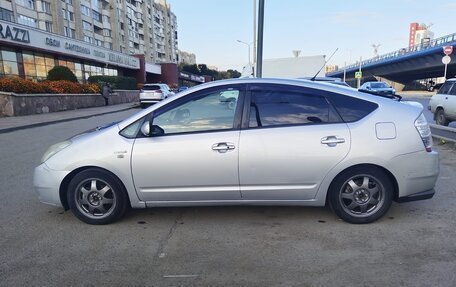 Toyota Prius, 2008 год, 770 000 рублей, 17 фотография