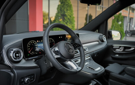 Mercedes-Benz V-Класс, 2024 год, 11 790 000 рублей, 13 фотография