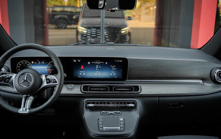Mercedes-Benz V-Класс, 2024 год, 11 790 000 рублей, 18 фотография