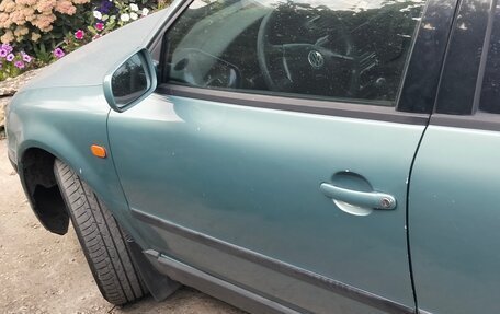 Volkswagen Passat B5+ рестайлинг, 1997 год, 310 000 рублей, 2 фотография