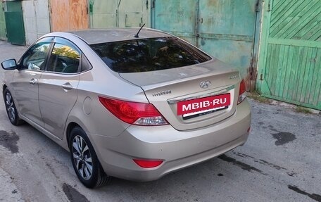 Hyundai Solaris II рестайлинг, 2013 год, 909 000 рублей, 15 фотография