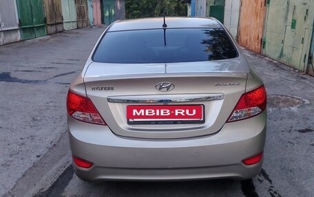 Hyundai Solaris II рестайлинг, 2013 год, 909 000 рублей, 14 фотография