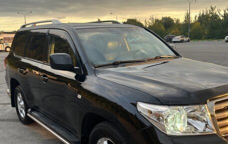 Toyota Land Cruiser 200, 2010 год, 3 600 000 рублей, 5 фотография