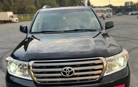 Toyota Land Cruiser 200, 2010 год, 3 600 000 рублей, 2 фотография