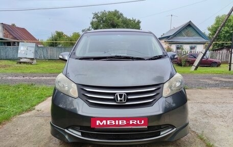 Honda Freed I, 2010 год, 950 000 рублей, 3 фотография